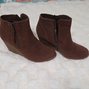 Universal Thread Dark Brown Ankle Booties